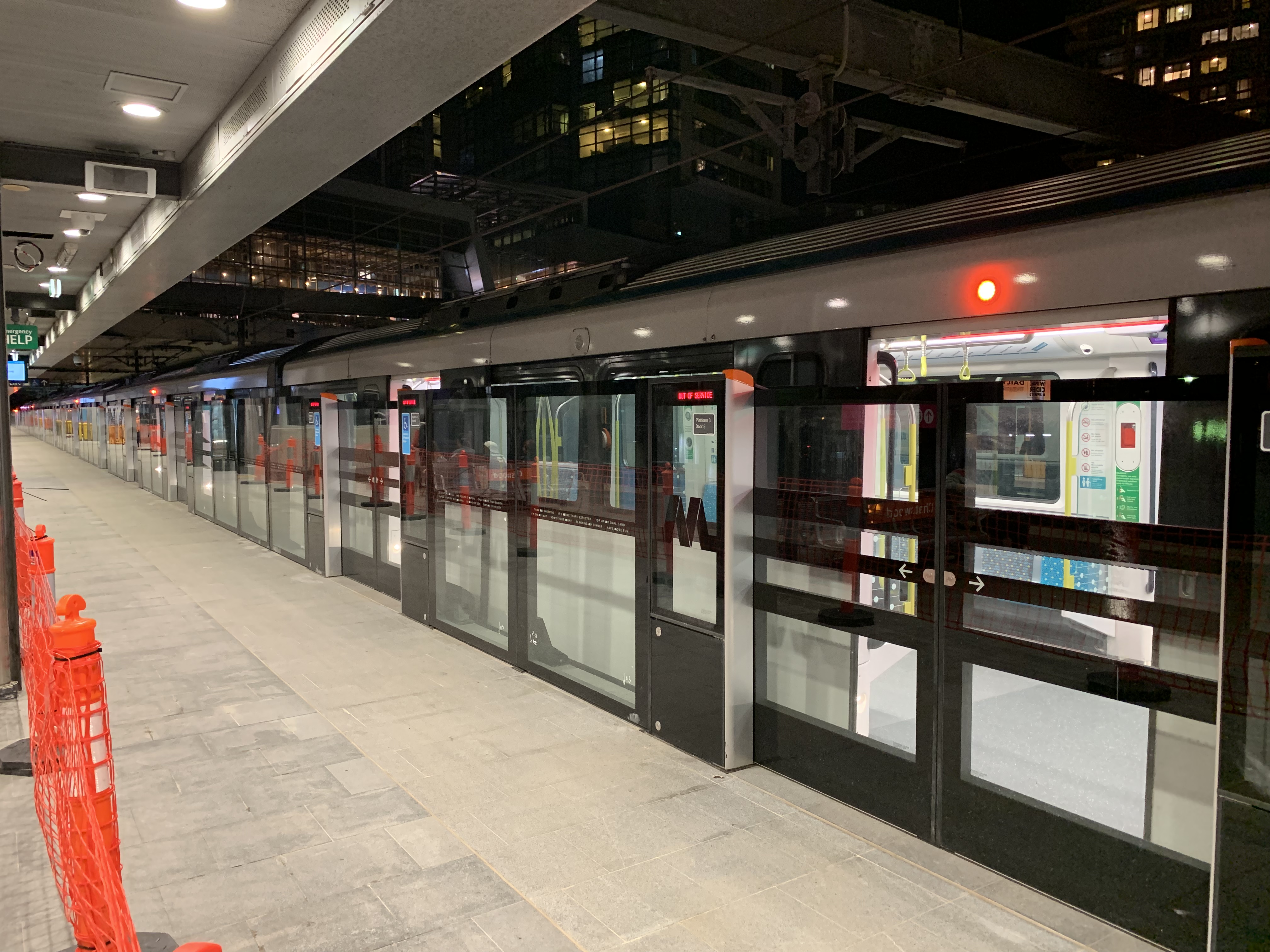 Metro Northwest testing new trains in Chatswood station, Sydney. Photo: Yerbol (BY-SA 4.0, via Openverse)